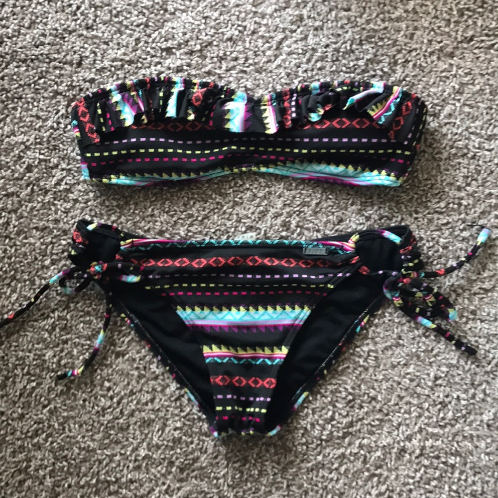 Roxy bikini set